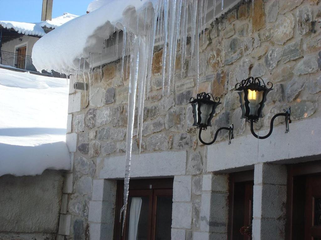 Ξενωνασ Σελινουντα Hotel Kosmas Bagian luar foto