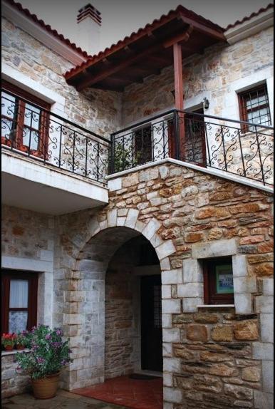 Ξενωνασ Σελινουντα Hotel Kosmas Bagian luar foto