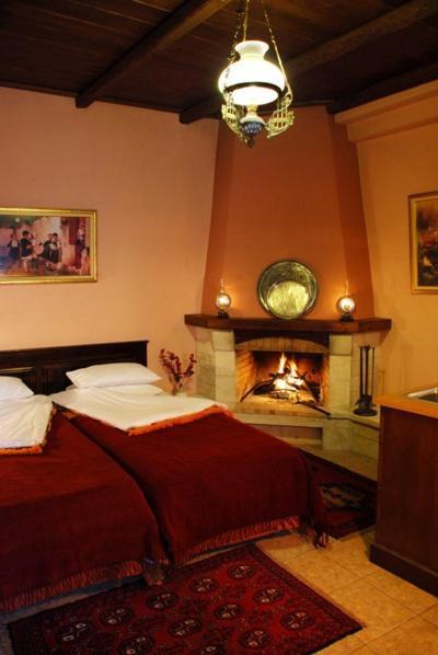Ξενωνασ Σελινουντα Hotel Kosmas Bagian luar foto