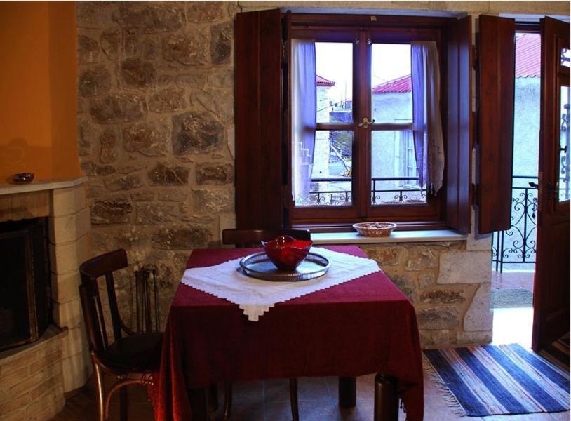 Ξενωνασ Σελινουντα Hotel Kosmas Bagian luar foto