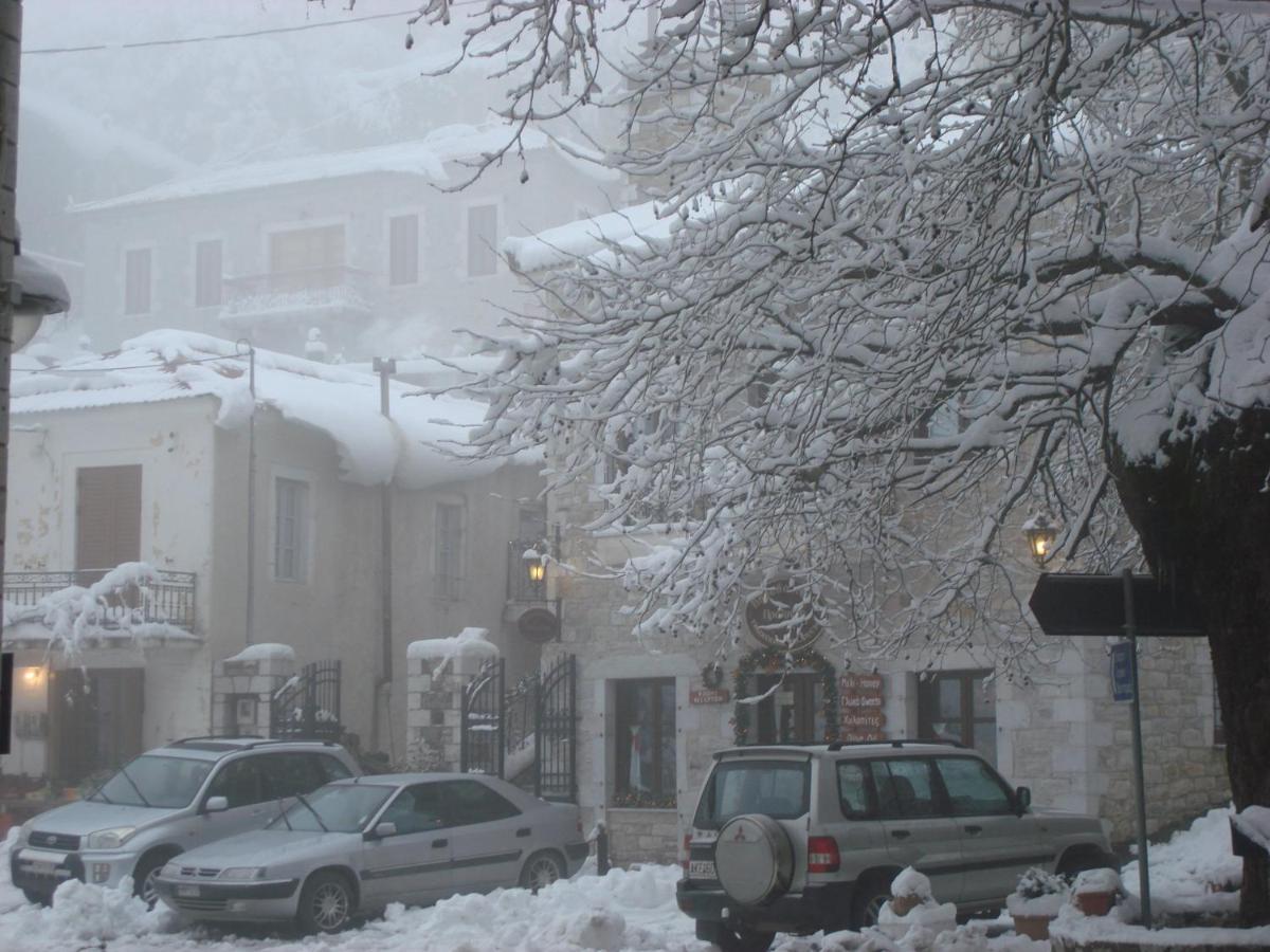Ξενωνασ Σελινουντα Hotel Kosmas Bagian luar foto
