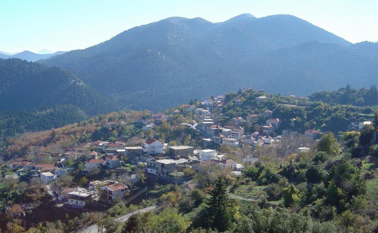 Ξενωνασ Σελινουντα Hotel Kosmas Bagian luar foto